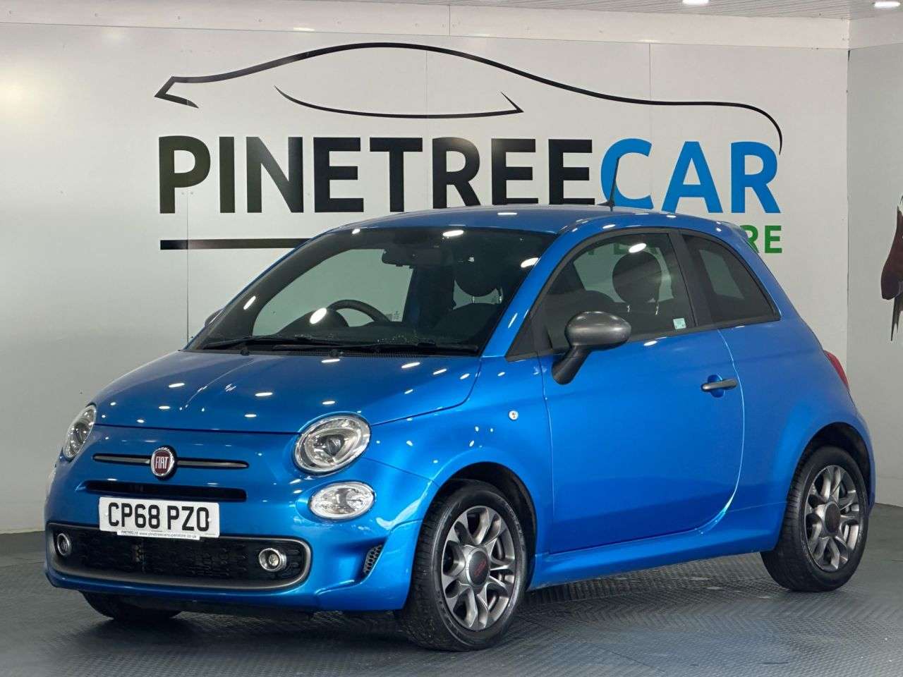 A 2018 FIAT 500 1.2 S Hatchback 3dr Petrol Dualogic Euro 6 (s/s) (69 bhp) A 2018 FIAT 500 1.2 S Hatchback 3dr Petrol Dualogic Euro 6 (s/s) (69 bhp)