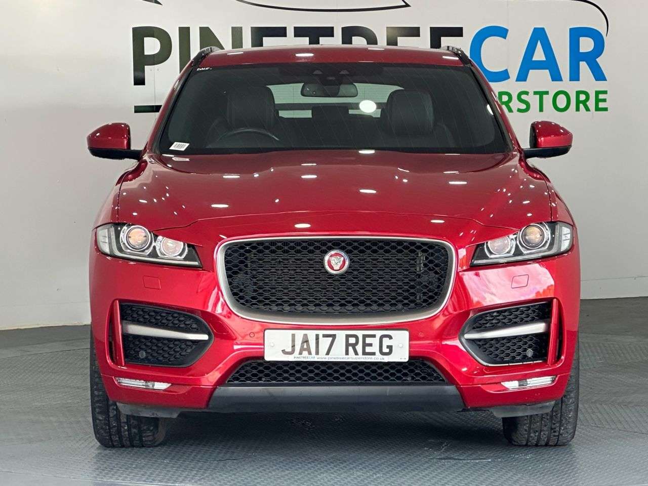 A 2018 JAGUAR F-PACE 2.0 D240 R-Sport SUV 5dr Diesel Auto AWD Euro 6 (s/s) (240 ps) A 2018 JAGUAR F-PACE 2.0 D240 R-Sport SUV 5dr Diesel Auto AWD Euro 6 (s/s) (240 ps)