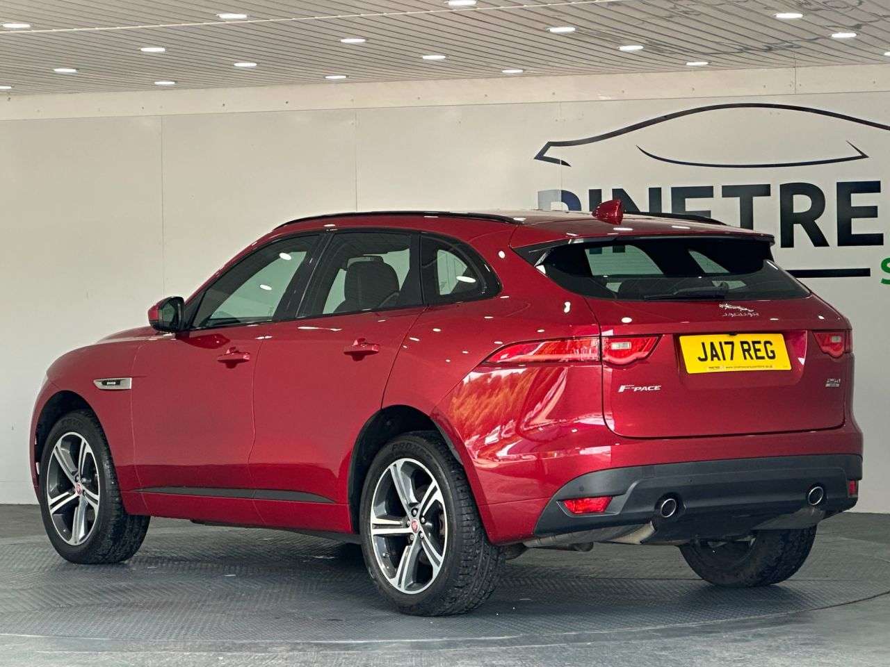 2018 JAGUAR F-PACE 2018 JAGUAR F-PACE
