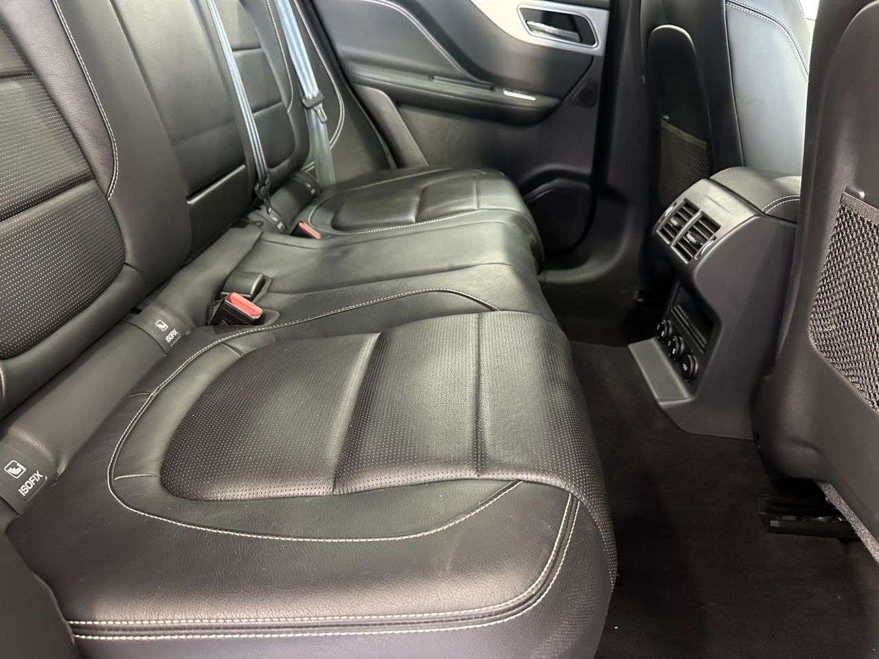 2018 JAGUAR F-PACE 2018 JAGUAR F-PACE
