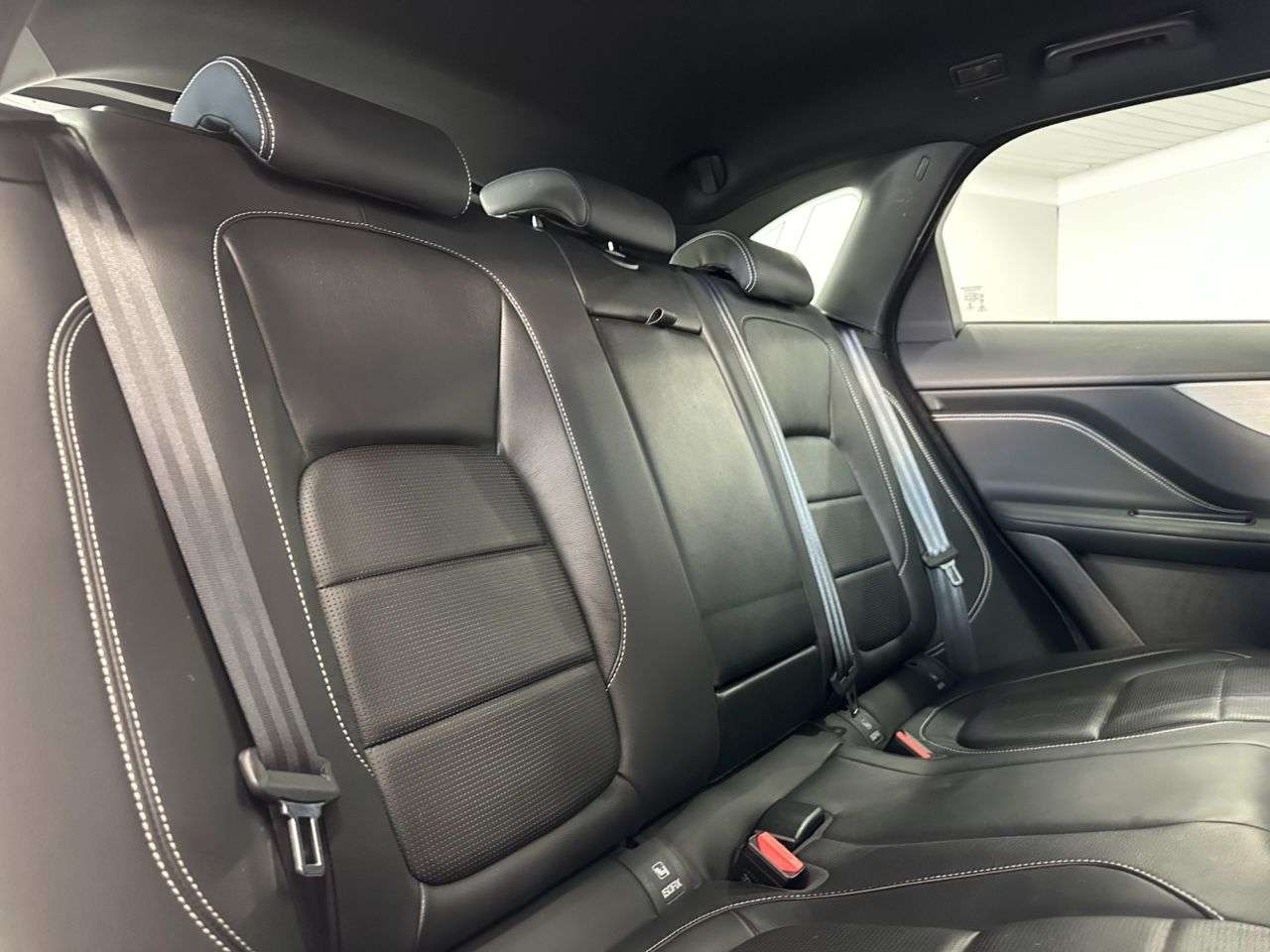 2018 JAGUAR F-PACE 2018 JAGUAR F-PACE