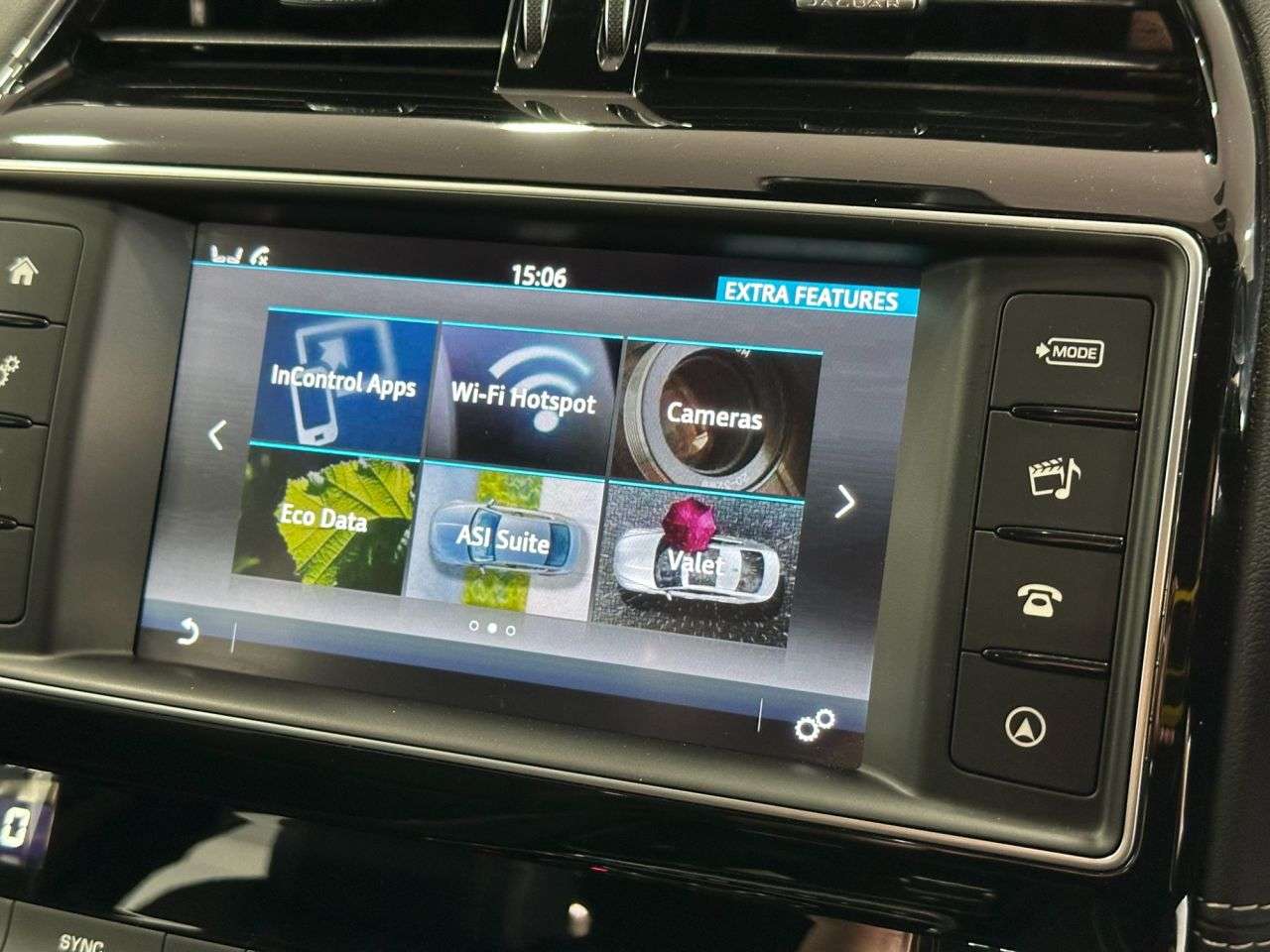 2018 JAGUAR F-PACE 2018 JAGUAR F-PACE