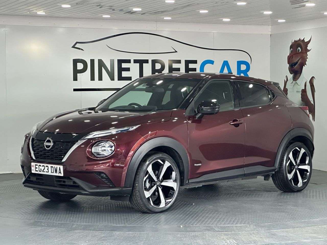 A 2023 NISSAN JUKE 1.6 Tekna SUV 5dr Petrol Hybrid Auto Euro 6 (143 ps) A 2023 NISSAN JUKE 1.6 Tekna SUV 5dr Petrol Hybrid Auto Euro 6 (143 ps)