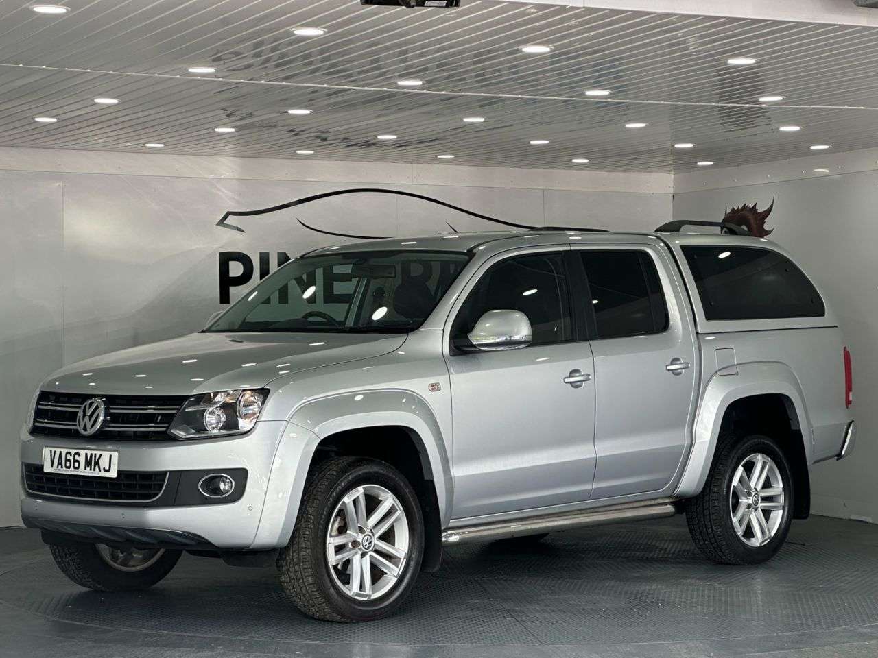 A 2016 VOLKSWAGEN AMAROK 2.0 BiTDI BlueMotion Tech Highline Pickup Double Cab 4dr Diesel Auto 4Motio A 2016 VOLKSWAGEN AMAROK 2.0 BiTDI BlueMotion Tech Highline Pickup Double Cab 4dr Diesel Auto 4Motio