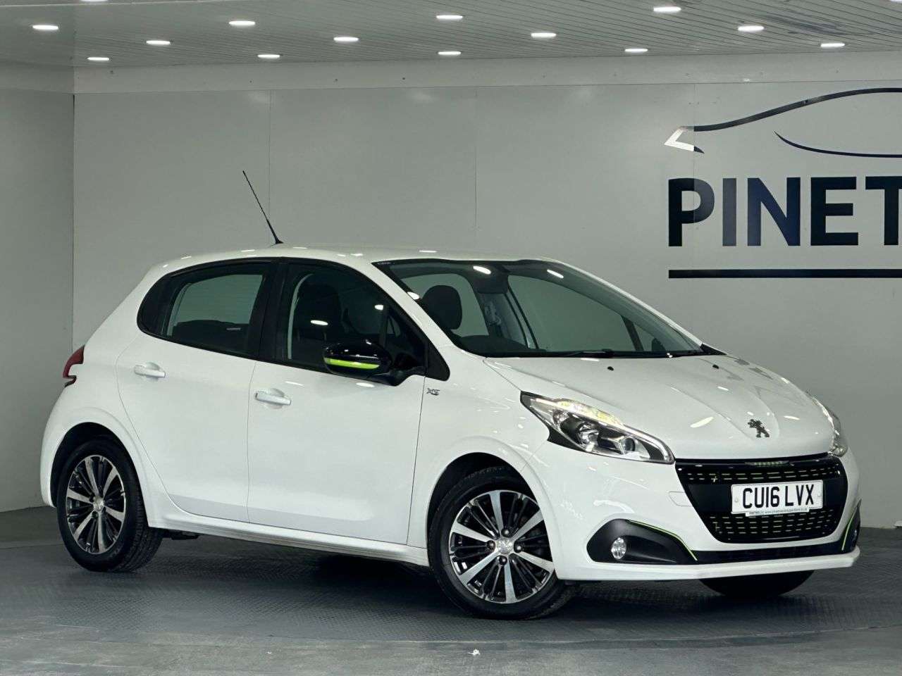 A 2016 PEUGEOT 208 1.2 PureTech XS Lime Hatchback 5dr Petrol Manual Euro 6 (82 ps) A 2016 PEUGEOT 208 1.2 PureTech XS Lime Hatchback 5dr Petrol Manual Euro 6 (82 ps)