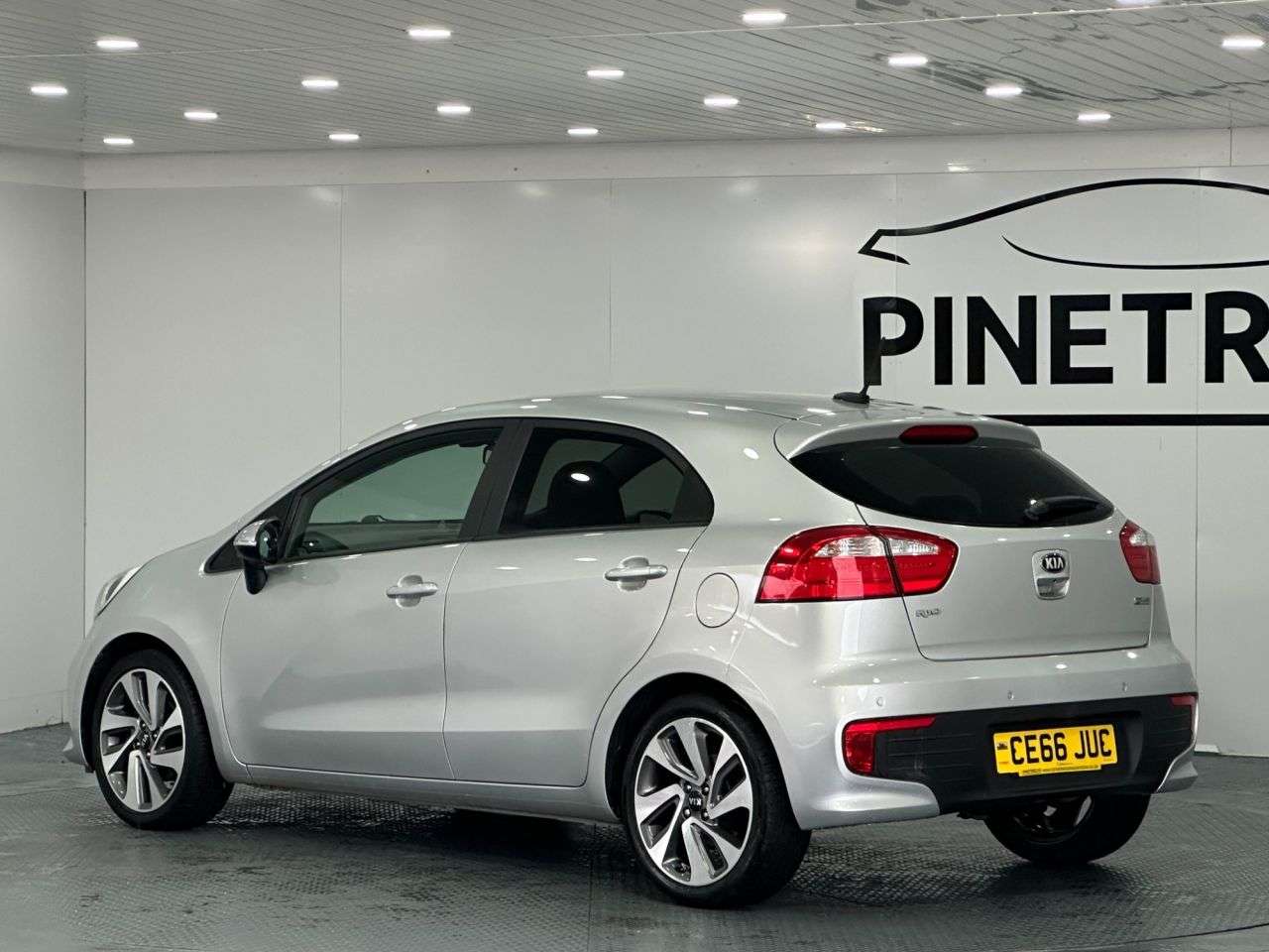 2016 KIA RIO 2016 KIA RIO