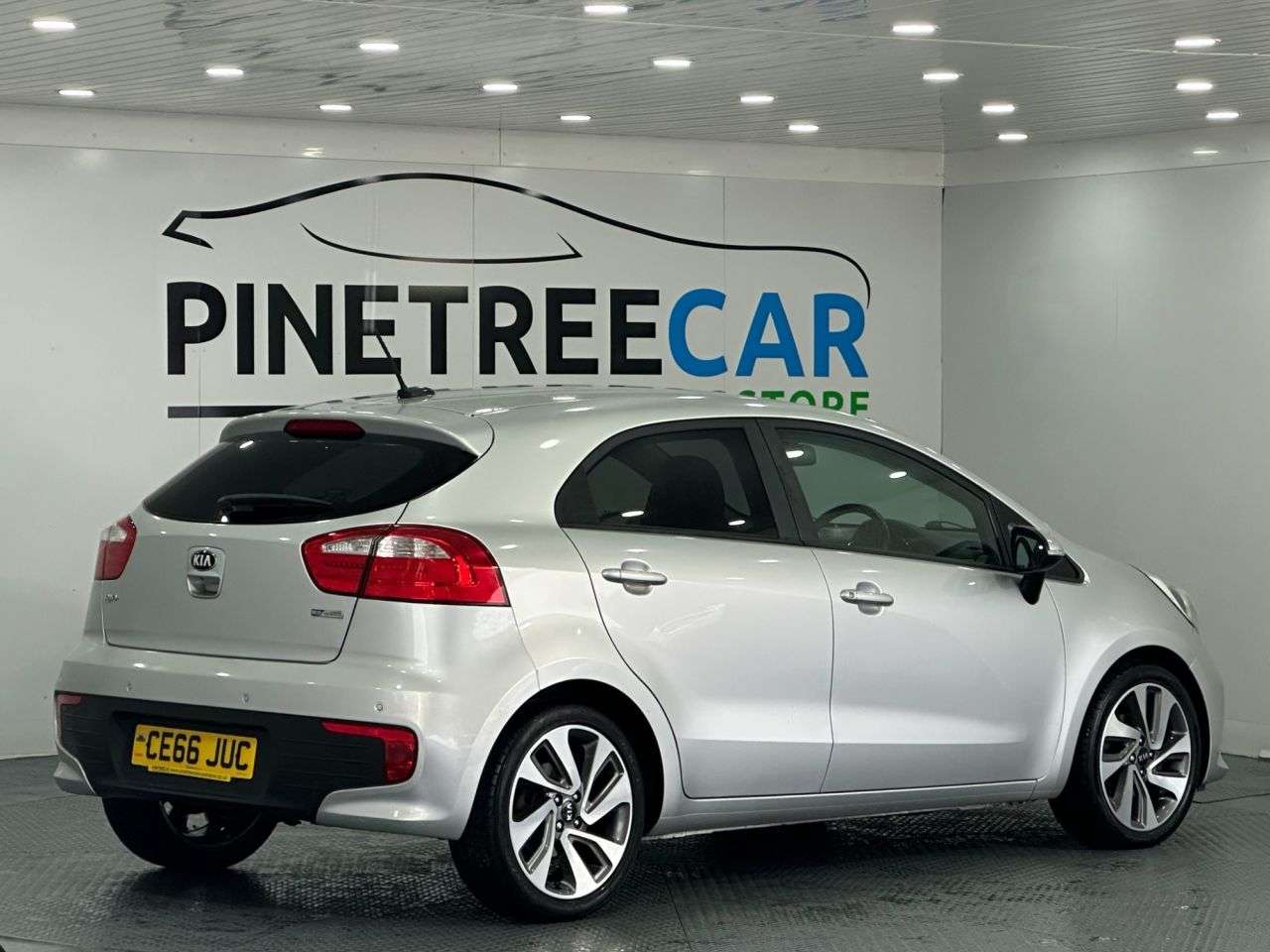 2016 KIA RIO 2016 KIA RIO