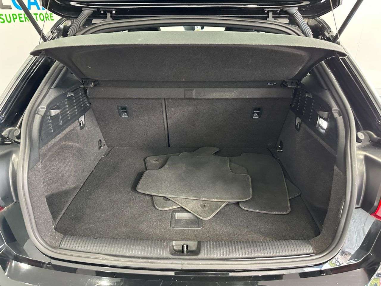 2018 AUDI Q2 2018 AUDI Q2
