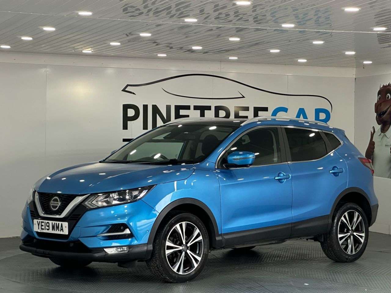 A 2019 NISSAN QASHQAI 1.5 dCi N-Connecta SUV 5dr Diesel Manual Euro 6 (s/s) (115 ps) A 2019 NISSAN QASHQAI 1.5 dCi N-Connecta SUV 5dr Diesel Manual Euro 6 (s/s) (115 ps)