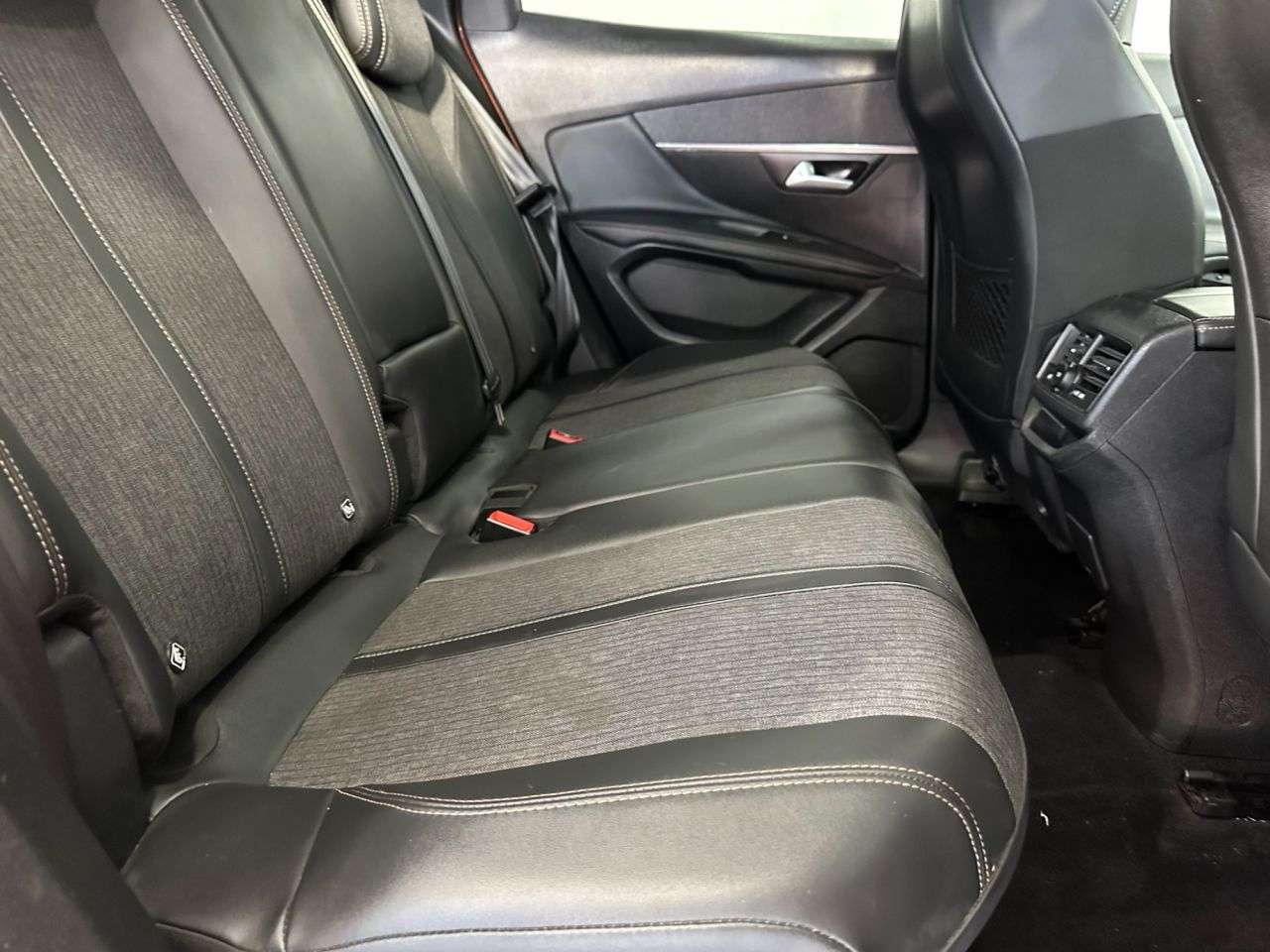 2019 PEUGEOT 3008 2019 PEUGEOT 3008