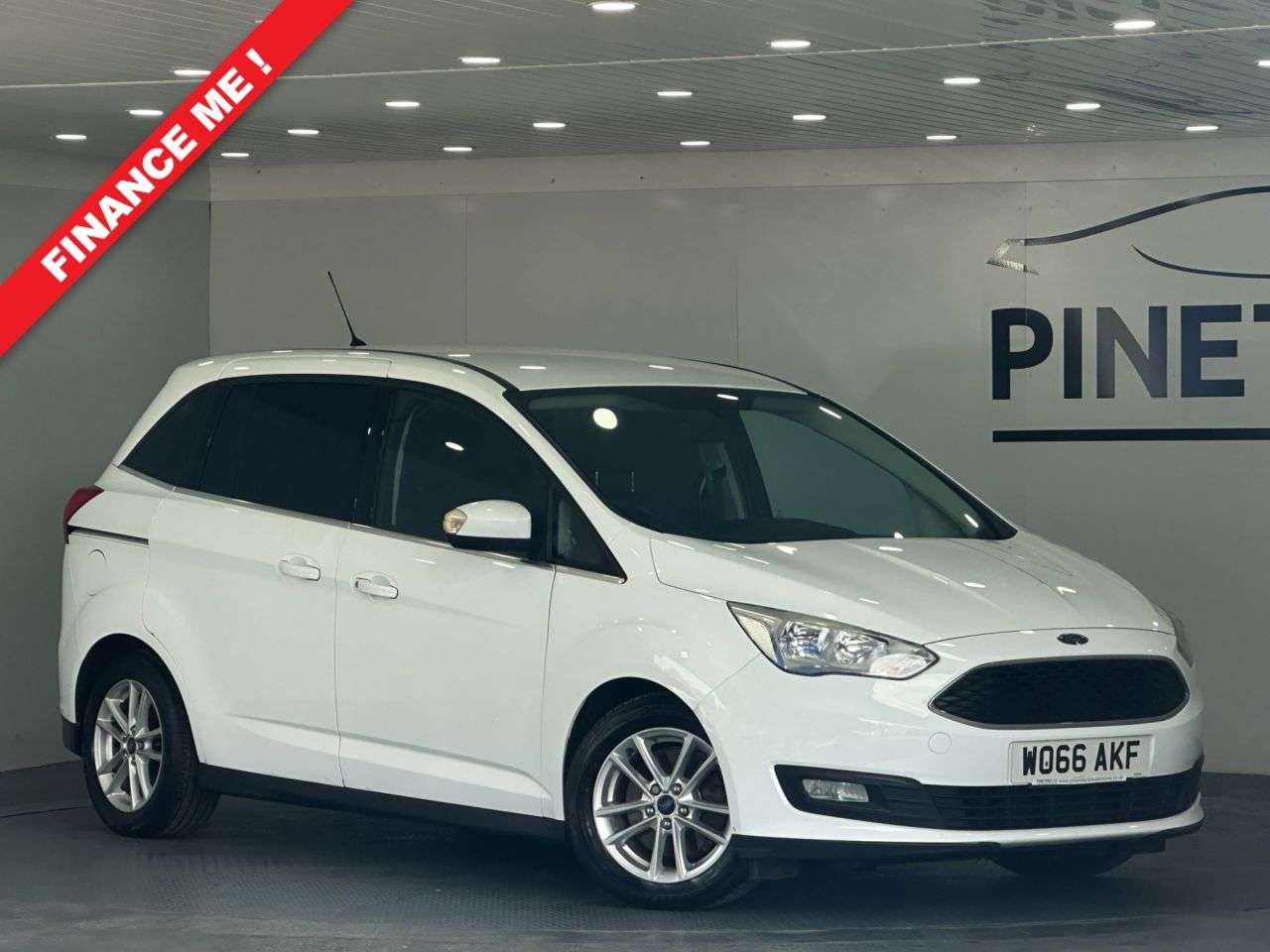 A 2017 FORD GRAND C-MAX 1.5 TDCi Zetec MPV 5dr Diesel Manual Euro 6 (s/s) (120 ps) A 2017 FORD GRAND C-MAX 1.5 TDCi Zetec MPV 5dr Diesel Manual Euro 6 (s/s) (120 ps)