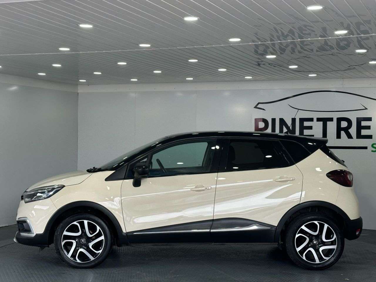 2017 RENAULT CAPTUR 2017 RENAULT CAPTUR