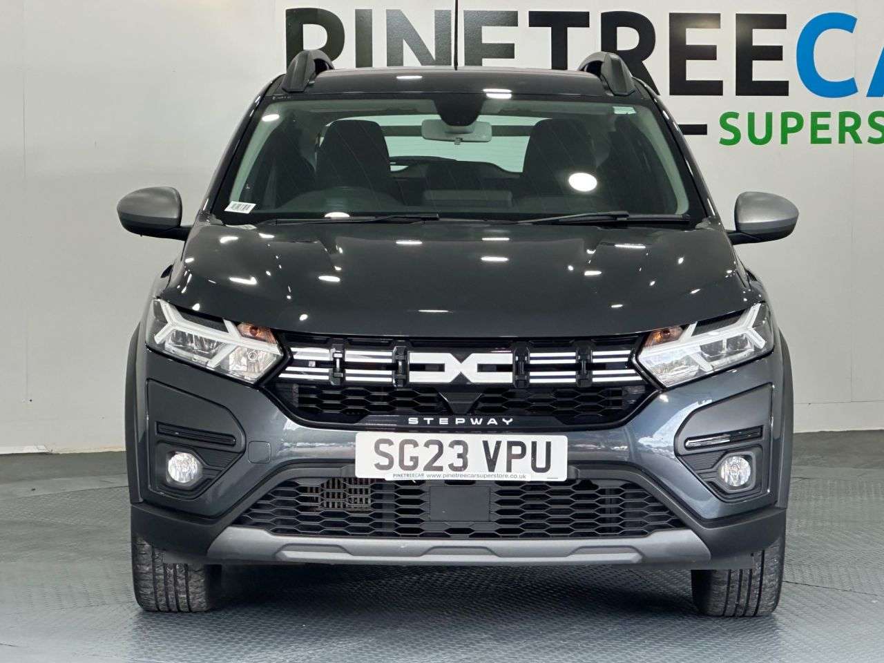 A 2023 DACIA SANDERO STEPWAY 1.0 TCe Expression Hatchback 5dr Petrol Manual Euro 6 (s/s) (90 ps) A 2023 DACIA SANDERO STEPWAY 1.0 TCe Expression Hatchback 5dr Petrol Manual Euro 6 (s/s) (90 ps)