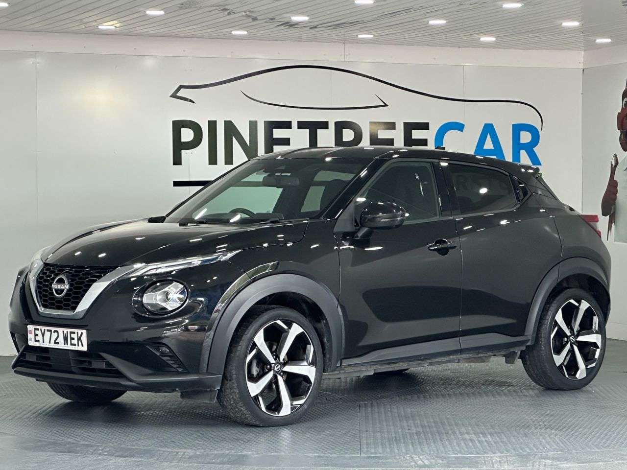 A 2023 NISSAN JUKE 1.0 DIG-T Tekna SUV 5dr Petrol Manual Euro 6 (s/s) (114 ps) A 2023 NISSAN JUKE 1.0 DIG-T Tekna SUV 5dr Petrol Manual Euro 6 (s/s) (114 ps)