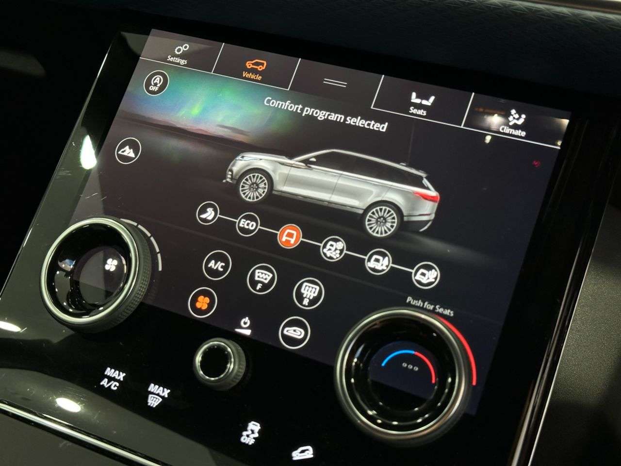 2018 LAND ROVER RANGE ROVER VELAR 2018 LAND ROVER RANGE ROVER VELAR