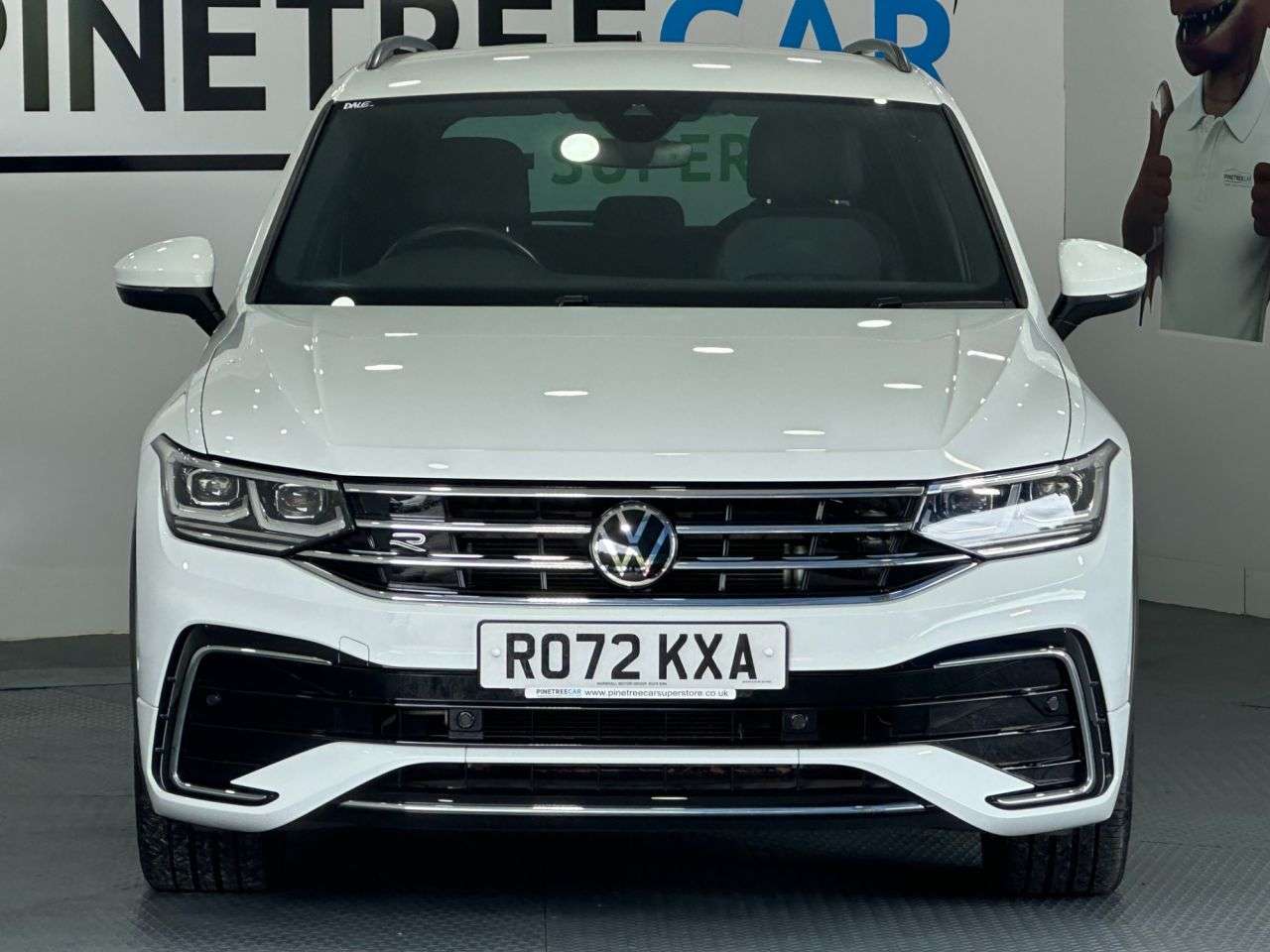 A 2022 VOLKSWAGEN TIGUAN 1.5 TSI R-Line SUV 5dr Petrol DSG Euro 6 (s/s) (150 ps) A 2022 VOLKSWAGEN TIGUAN 1.5 TSI R-Line SUV 5dr Petrol DSG Euro 6 (s/s) (150 ps)