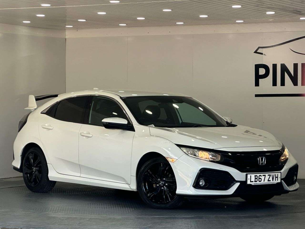 A 2018 HONDA CIVIC 1.0 VTEC Turbo SR Hatchback 5dr Petrol Manual Euro 6 (s/s) (129 ps) A 2018 HONDA CIVIC 1.0 VTEC Turbo SR Hatchback 5dr Petrol Manual Euro 6 (s/s) (129 ps)