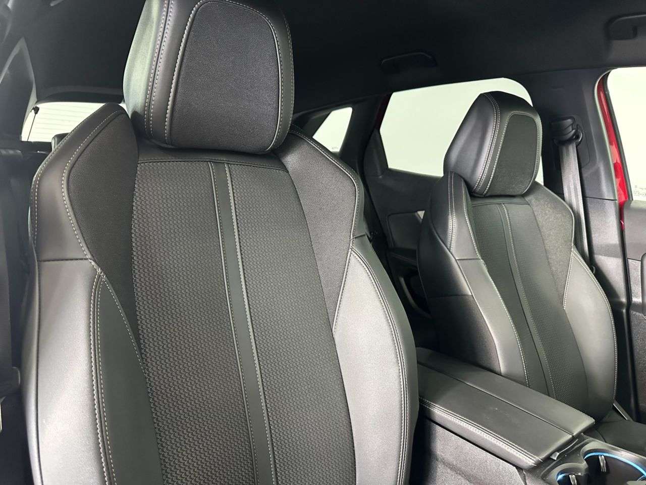 2023 PEUGEOT 3008 2023 PEUGEOT 3008