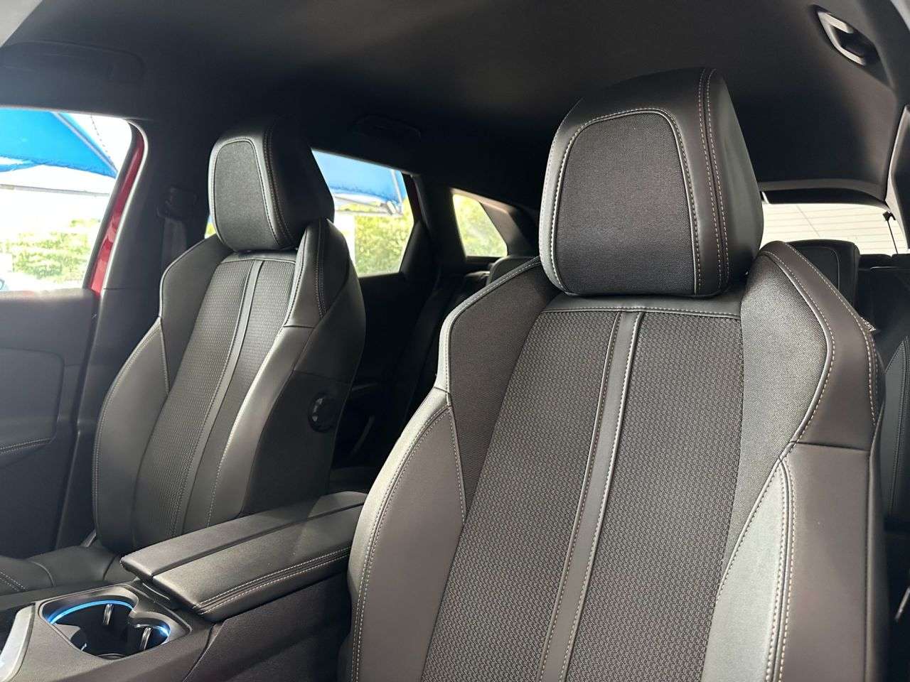 2023 PEUGEOT 3008 2023 PEUGEOT 3008