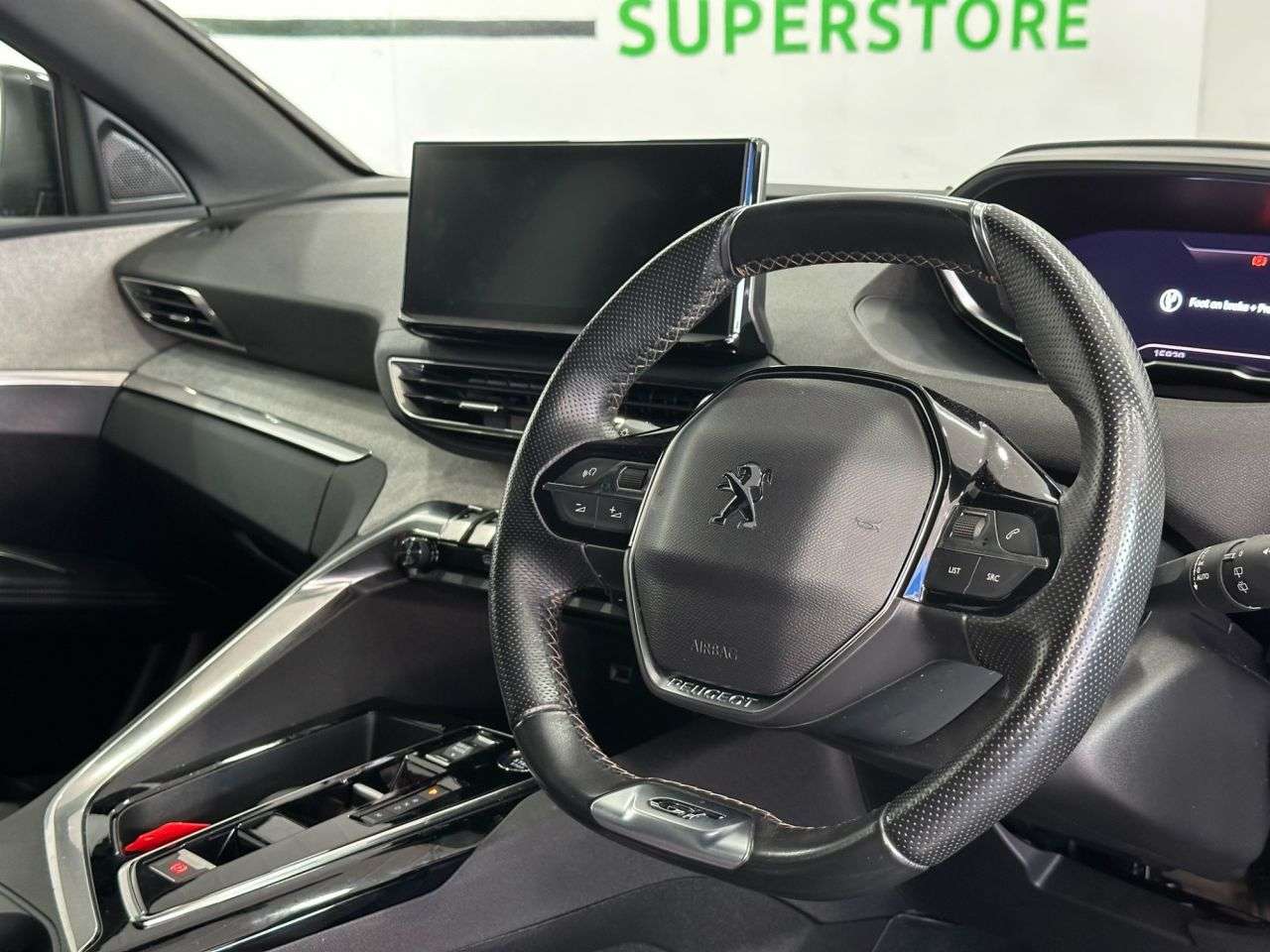 2023 PEUGEOT 3008 2023 PEUGEOT 3008