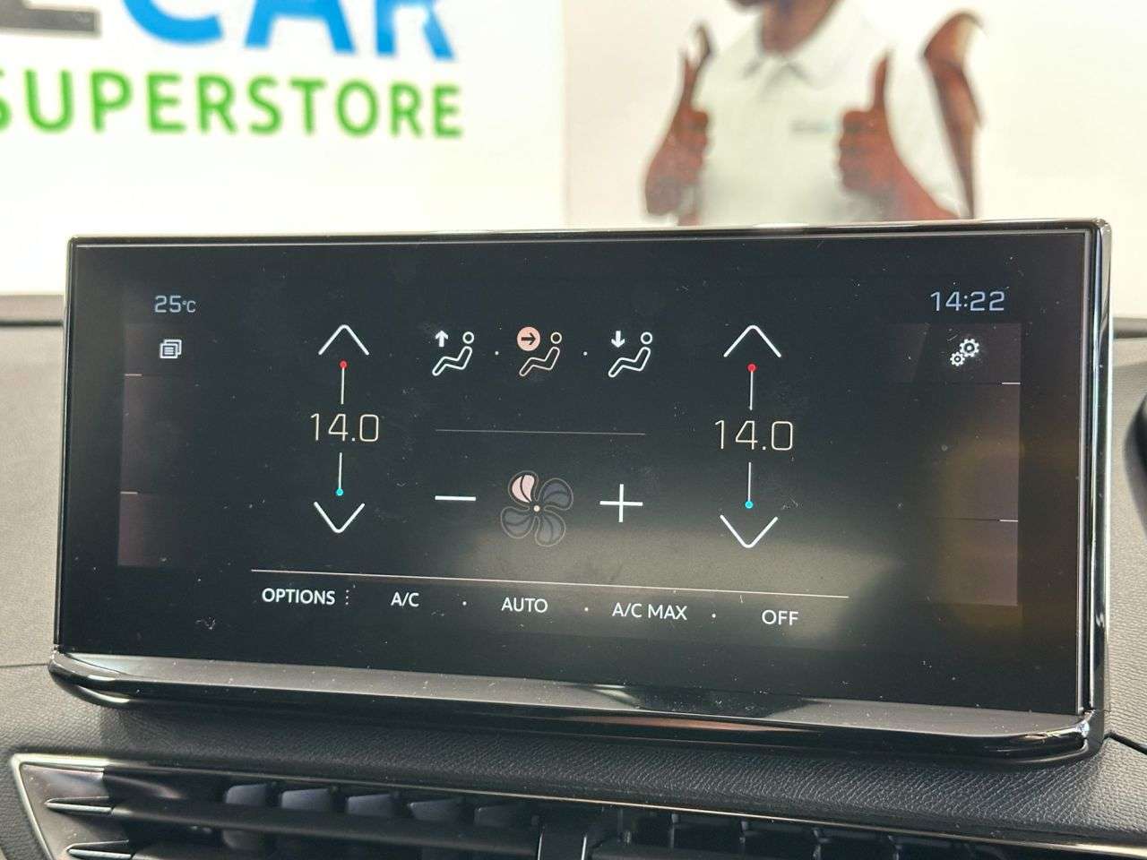 2023 PEUGEOT 3008 2023 PEUGEOT 3008