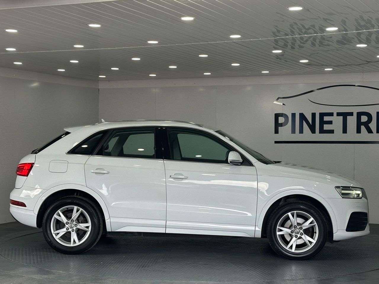 2017 AUDI Q3 2017 AUDI Q3