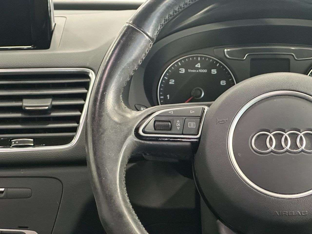 2017 AUDI Q3 2017 AUDI Q3