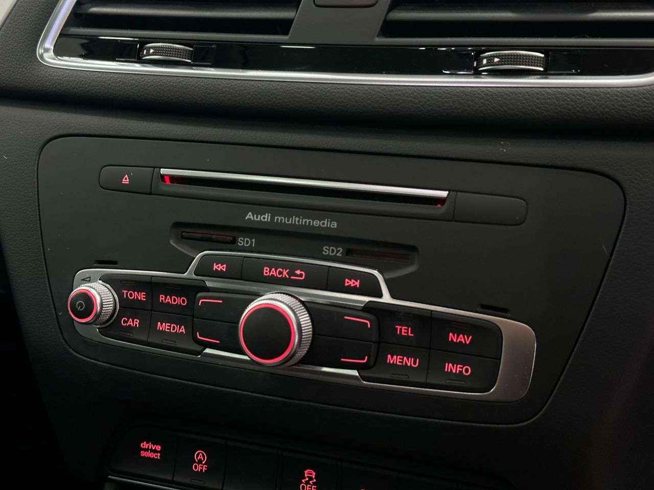 2017 AUDI Q3 2017 AUDI Q3