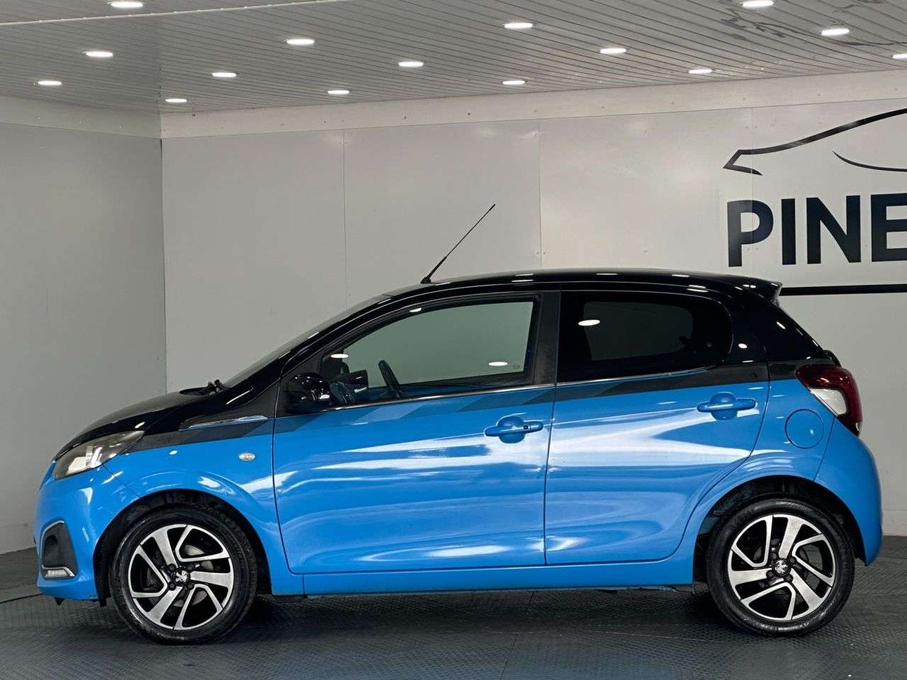 2015 PEUGEOT 108 2015 PEUGEOT 108