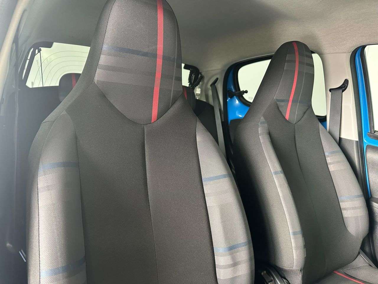 2015 PEUGEOT 108 2015 PEUGEOT 108
