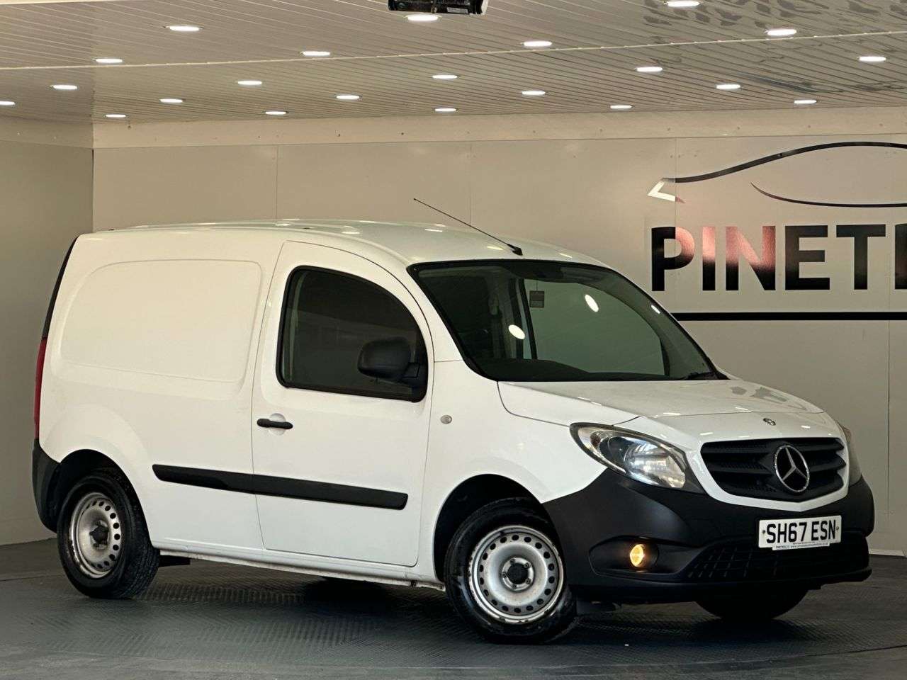 A 2017 MERCEDES-BENZ CITAN 1.5 109 CDI BlueEfficiency Panel Van 5dr Diesel Manual L2 Euro 6 (s/s) (90 A 2017 MERCEDES-BENZ CITAN 1.5 109 CDI BlueEfficiency Panel Van 5dr Diesel Manual L2 Euro 6 (s/s) (90