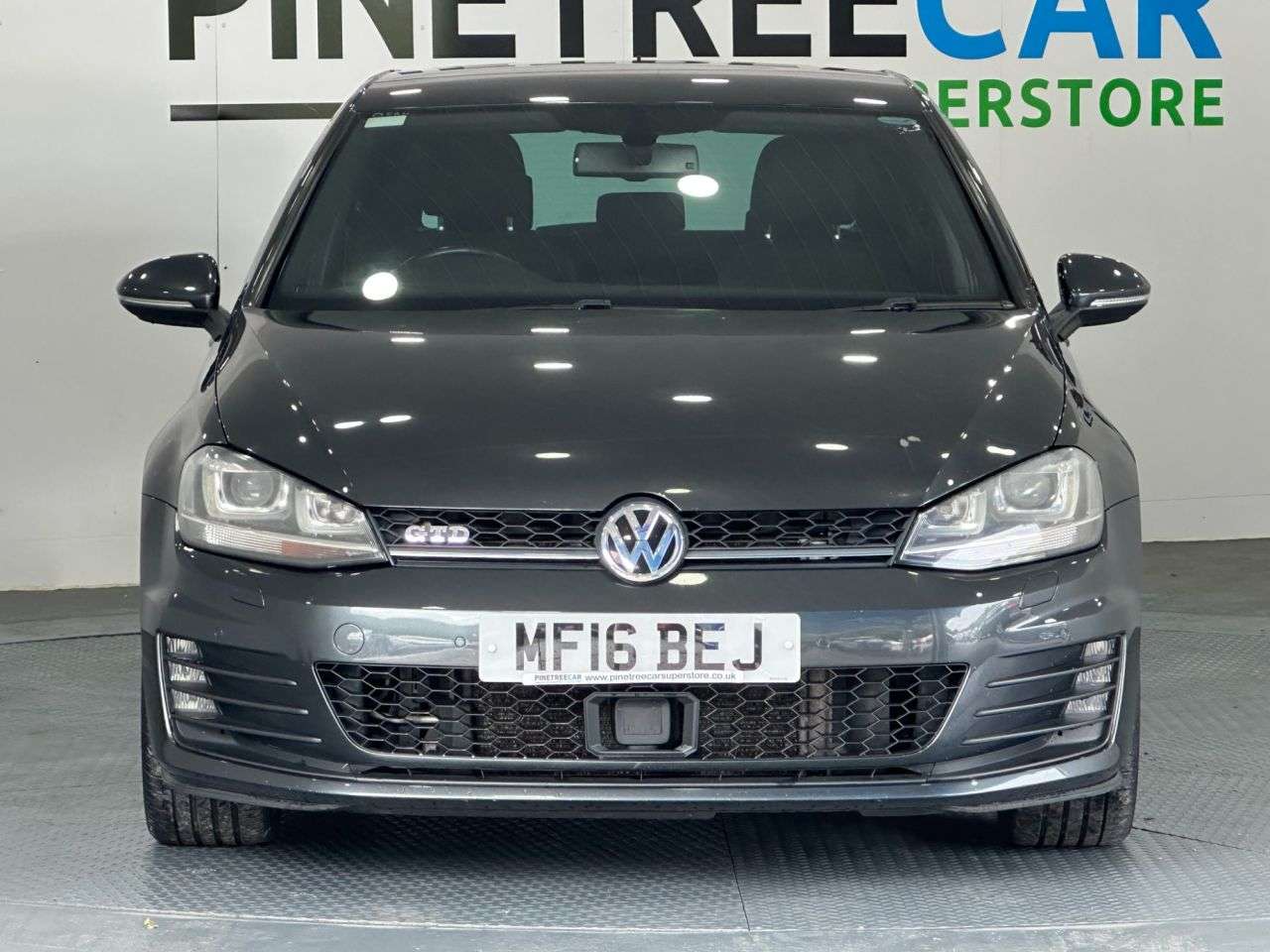 A 2016 VOLKSWAGEN GOLF 2.0 TDI BlueMotion Tech GTD Hatchback 5dr Diesel Manual Euro 6 (s/s) (184 p A 2016 VOLKSWAGEN GOLF 2.0 TDI BlueMotion Tech GTD Hatchback 5dr Diesel Manual Euro 6 (s/s) (184 p