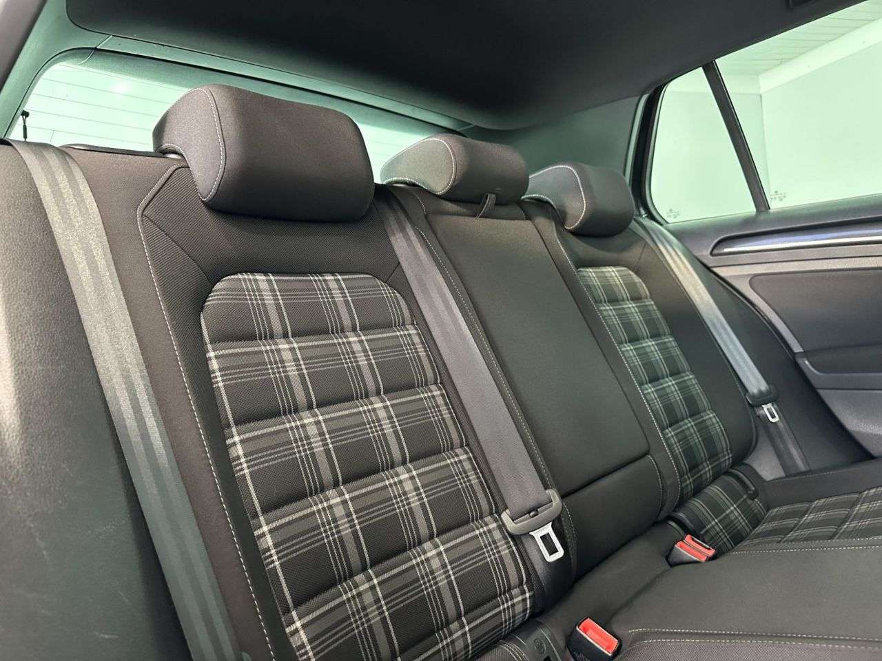 2016 VOLKSWAGEN GOLF 2016 VOLKSWAGEN GOLF