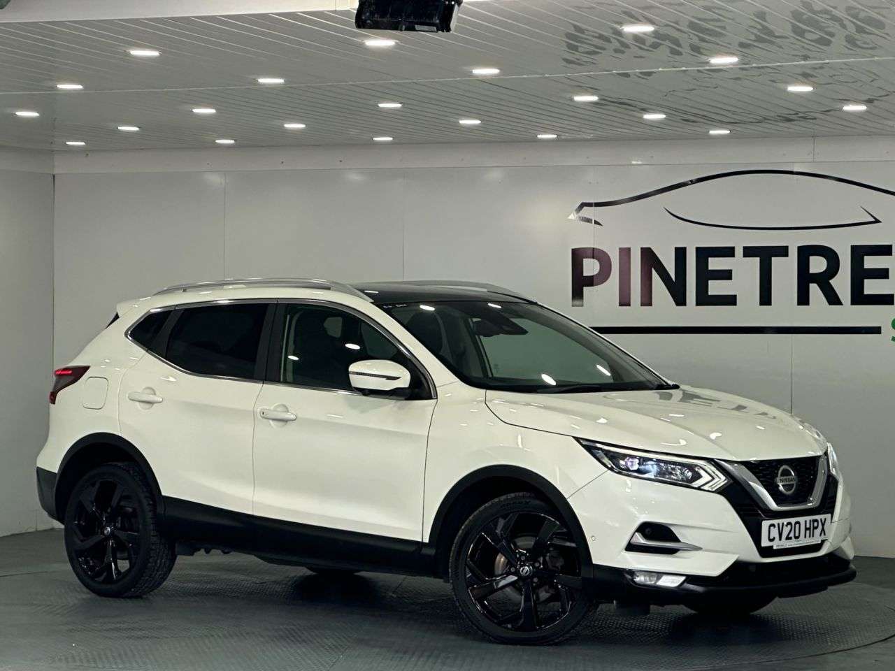 A 2020 NISSAN QASHQAI 1.3 DIG-T Tekna SUV 5dr Petrol DCT Auto Euro 6 (s/s) (160 ps) A 2020 NISSAN QASHQAI 1.3 DIG-T Tekna SUV 5dr Petrol DCT Auto Euro 6 (s/s) (160 ps)