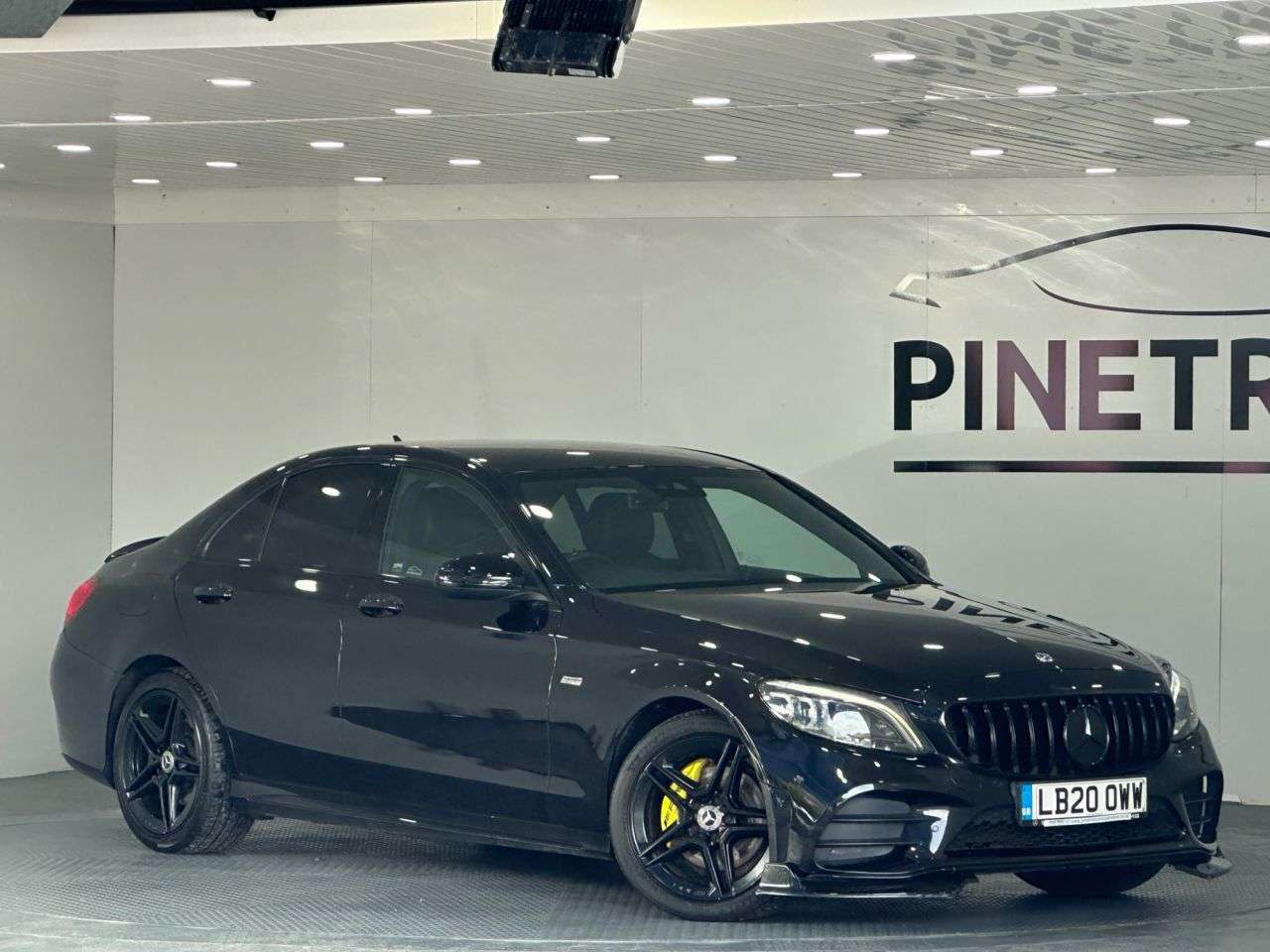 A 2020 MERCEDES-BENZ C CLASS 2.0 C220d AMG Line Saloon 4dr Diesel G-Tronic+ Euro 6 (s/s) (194 ps) A 2020 MERCEDES-BENZ C CLASS 2.0 C220d AMG Line Saloon 4dr Diesel G-Tronic+ Euro 6 (s/s) (194 ps)