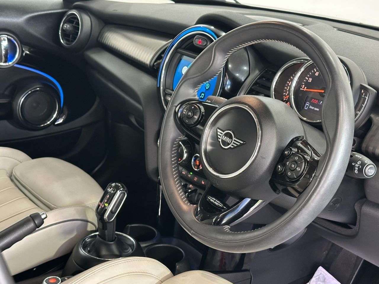 2018 MINI HATCH 2018 MINI HATCH