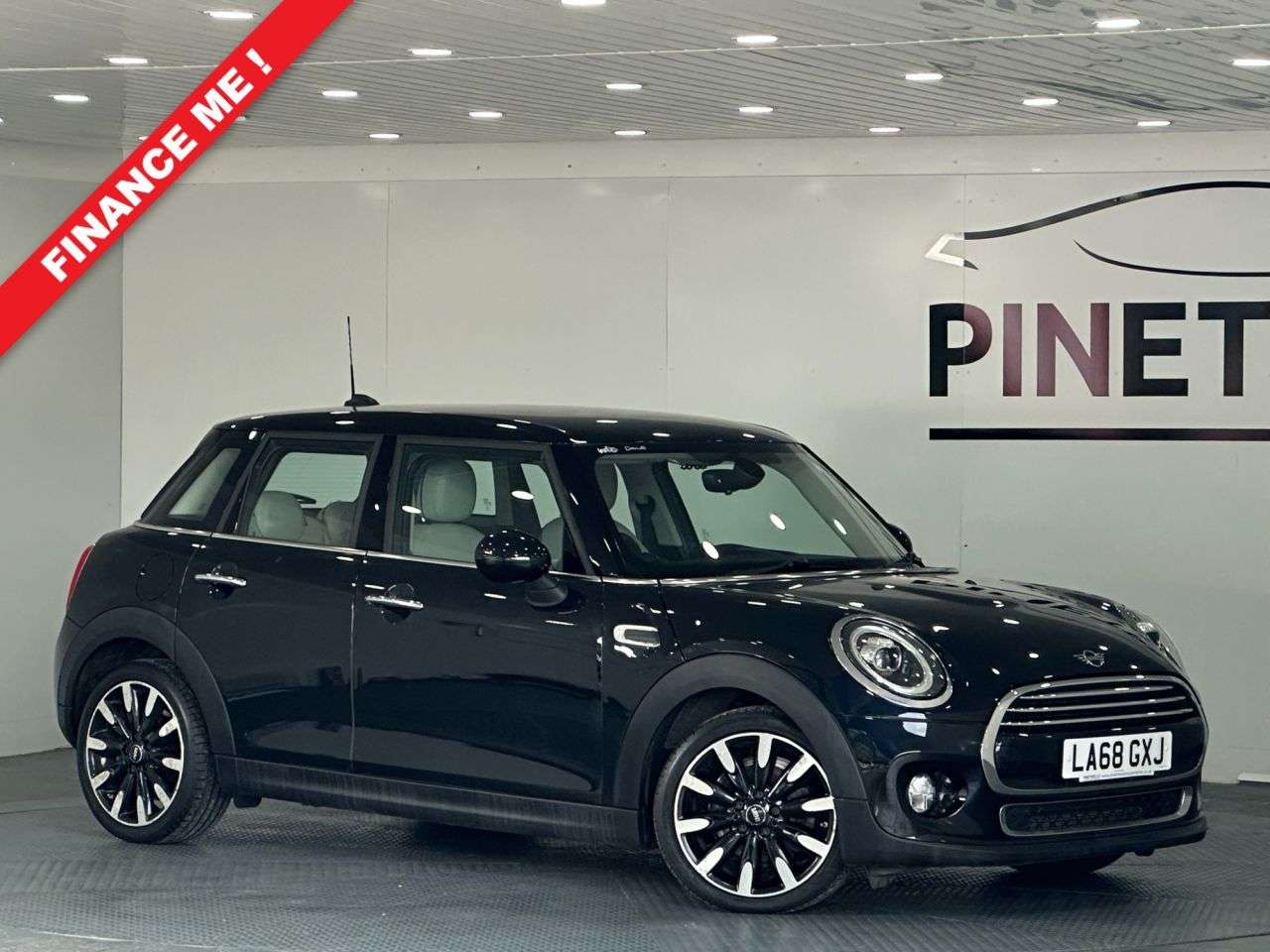 A 2018 MINI HATCH 1.5 Cooper Exclusive Hatchback 5dr Petrol Steptronic Euro 6 (s/s) (136 ps) A 2018 MINI HATCH 1.5 Cooper Exclusive Hatchback 5dr Petrol Steptronic Euro 6 (s/s) (136 ps)