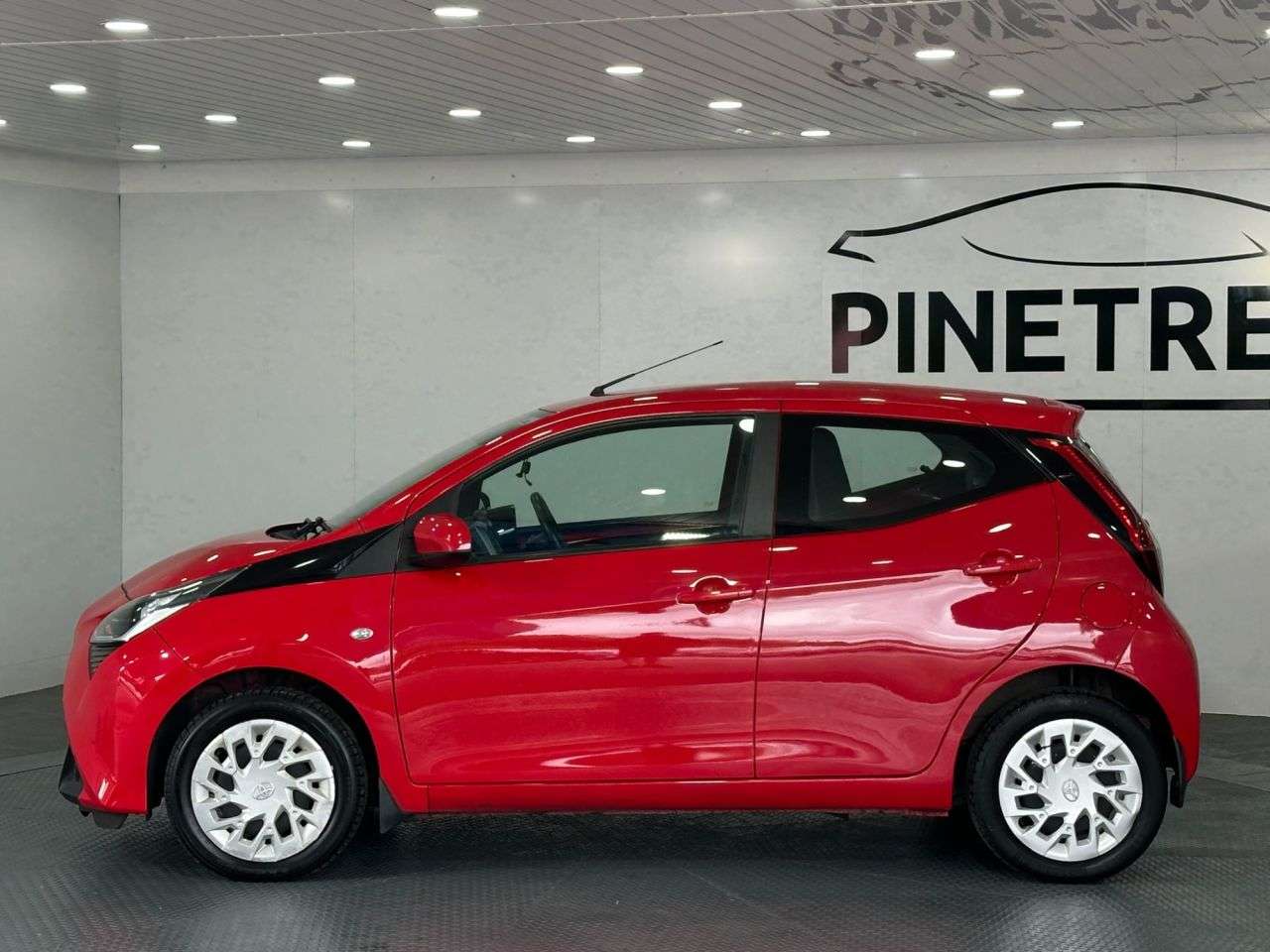 2021 TOYOTA AYGO 2021 TOYOTA AYGO