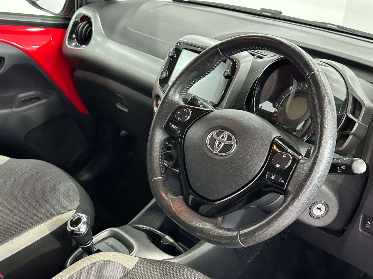 2021 TOYOTA AYGO 2021 TOYOTA AYGO