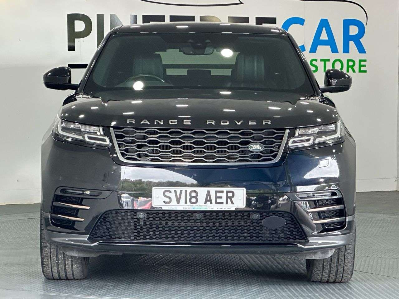 A 2018 LAND ROVER RANGE ROVER VELAR 2.0 D240 R-Dynamic HSE SUV 5dr Diesel Auto 4WD Euro 6 (s/s) (240 ps) A 2018 LAND ROVER RANGE ROVER VELAR 2.0 D240 R-Dynamic HSE SUV 5dr Diesel Auto 4WD Euro 6 (s/s) (240 ps)