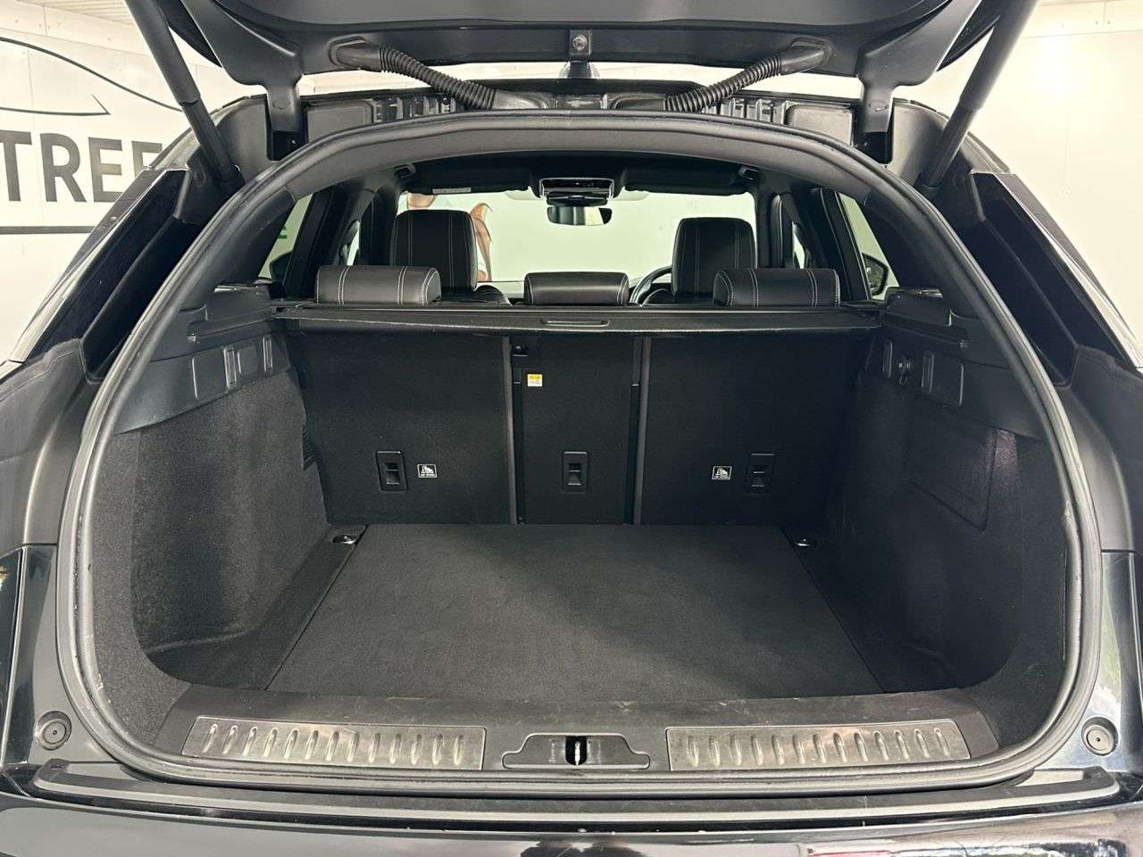 2018 LAND ROVER RANGE ROVER VELAR 2018 LAND ROVER RANGE ROVER VELAR