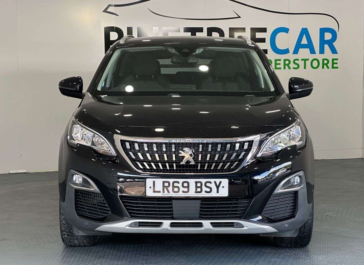 A 2019 PEUGEOT 3008 1.2 PureTech Allure SUV 5dr Petrol Manual Euro 6 (s/s) (130 ps) A 2019 PEUGEOT 3008 1.2 PureTech Allure SUV 5dr Petrol Manual Euro 6 (s/s) (130 ps)