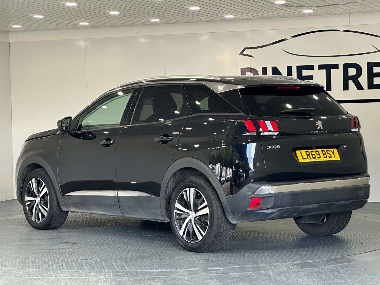 2019 PEUGEOT 3008 2019 PEUGEOT 3008