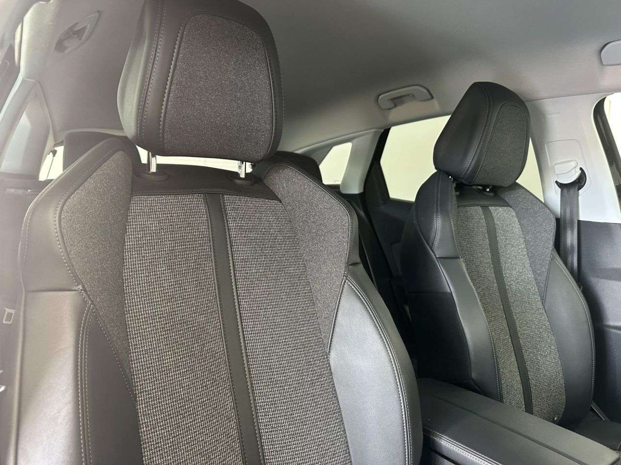 2019 PEUGEOT 3008 2019 PEUGEOT 3008
