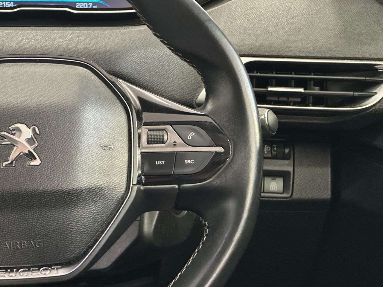 2019 PEUGEOT 3008 2019 PEUGEOT 3008