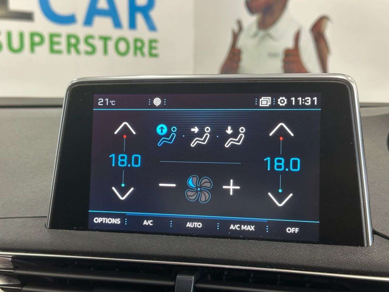 2019 PEUGEOT 3008 2019 PEUGEOT 3008