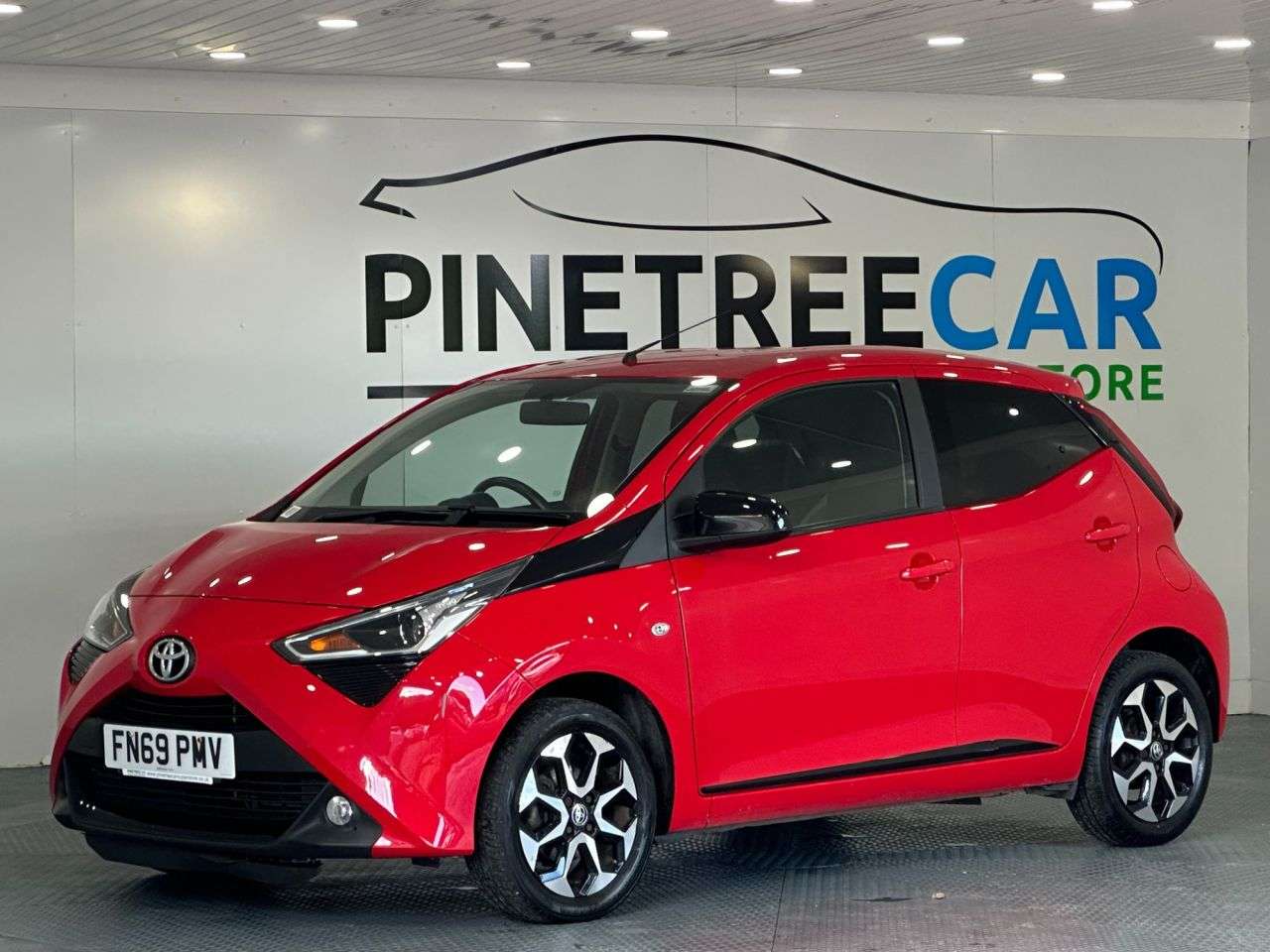 A 2019 TOYOTA AYGO 1.0 VVT-i x-trend Hatchback 5dr Petrol Manual Euro 6 (71 ps) A 2019 TOYOTA AYGO 1.0 VVT-i x-trend Hatchback 5dr Petrol Manual Euro 6 (71 ps)