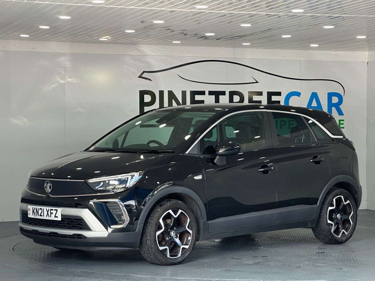 A 2021 VAUXHALL CROSSLAND 1.2 Elite Nav SUV 5dr Petrol Manual Euro 6 (s/s) (83 ps) A 2021 VAUXHALL CROSSLAND 1.2 Elite Nav SUV 5dr Petrol Manual Euro 6 (s/s) (83 ps)