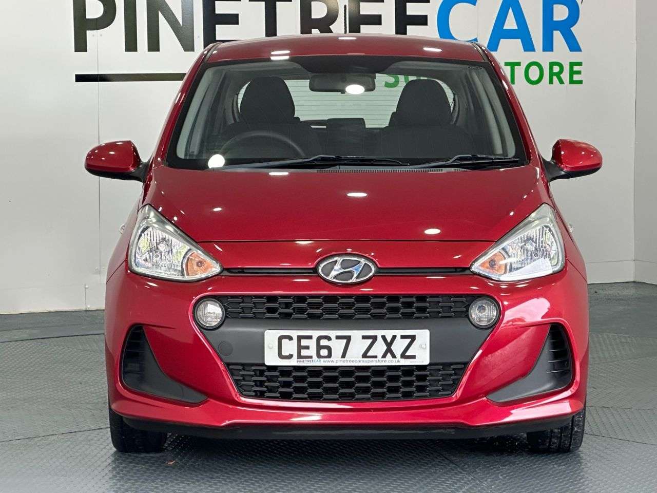 A 2017 HYUNDAI I10 1.0 SE Hatchback 5dr Petrol Manual Euro 6 (66 ps) A 2017 HYUNDAI I10 1.0 SE Hatchback 5dr Petrol Manual Euro 6 (66 ps)