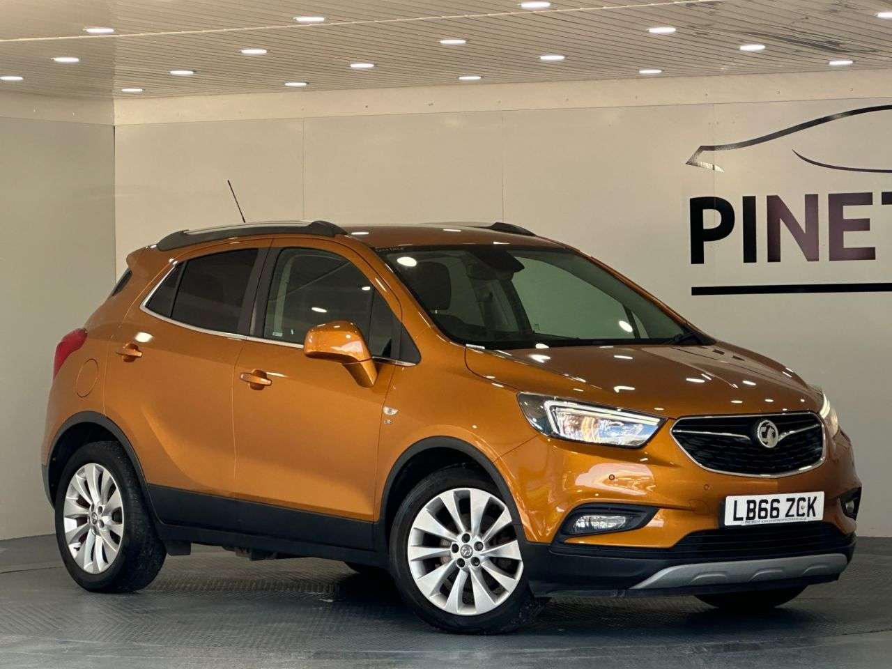 A 2017 VAUXHALL MOKKA X 1.4i Turbo Elite Nav SUV 5dr Petrol Manual Euro 6 (s/s) (140 ps) A 2017 VAUXHALL MOKKA X 1.4i Turbo Elite Nav SUV 5dr Petrol Manual Euro 6 (s/s) (140 ps)